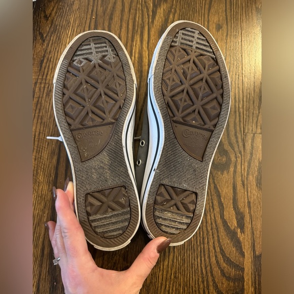 Barely worn! Gray Converse Chuck Taylor All Star Shoreline. Women’s Size 8 - Picture 3 of 3